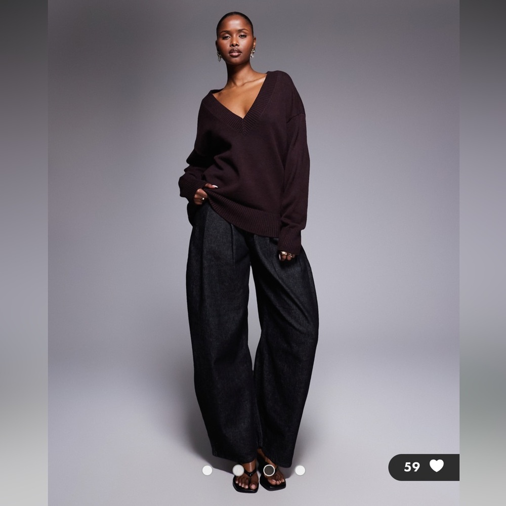Good American Relaxed Deep V-neck Sweater - Picture 5 of 12
